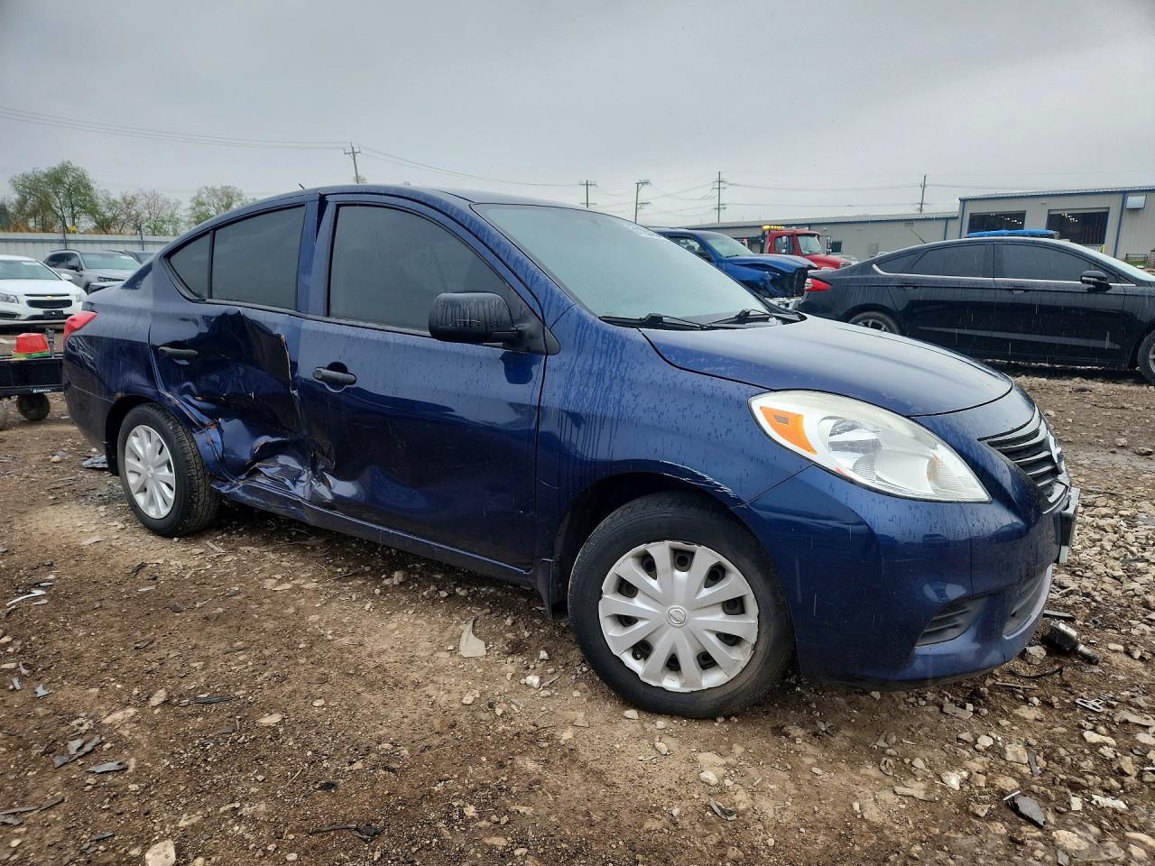 2014 Nissan Versa 1.6 S Plus - Image 4