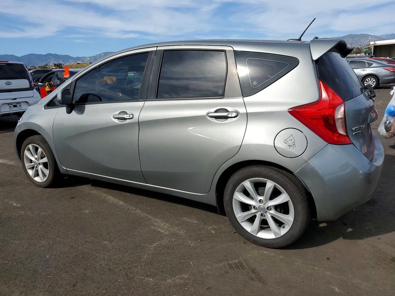2014 Nissan Versa Note Sv - Image 2