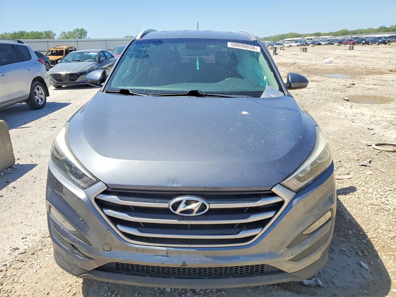 2017 Hyundai Tucson - Image 5