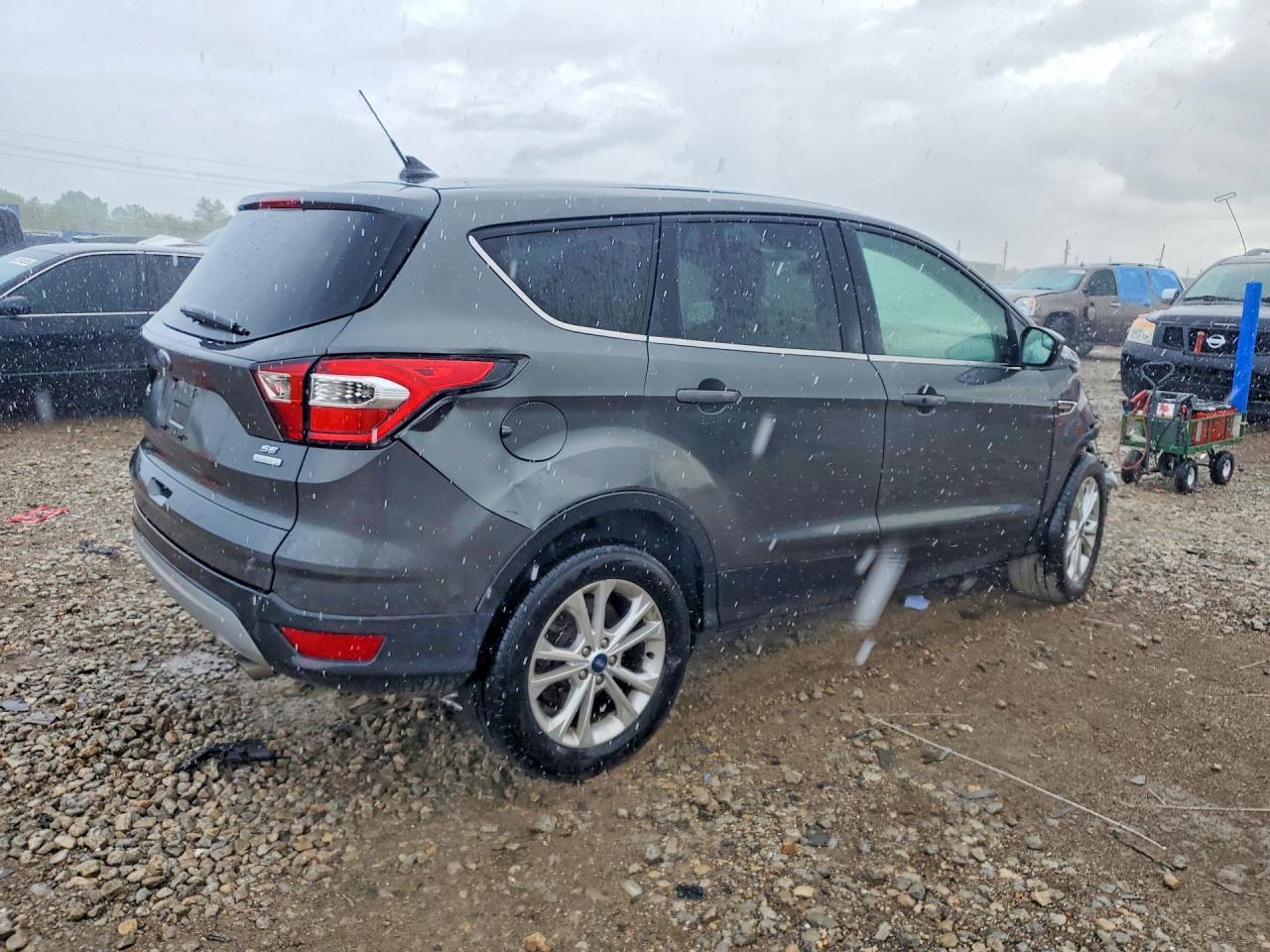 2019 Ford Escape Se - Фото 3