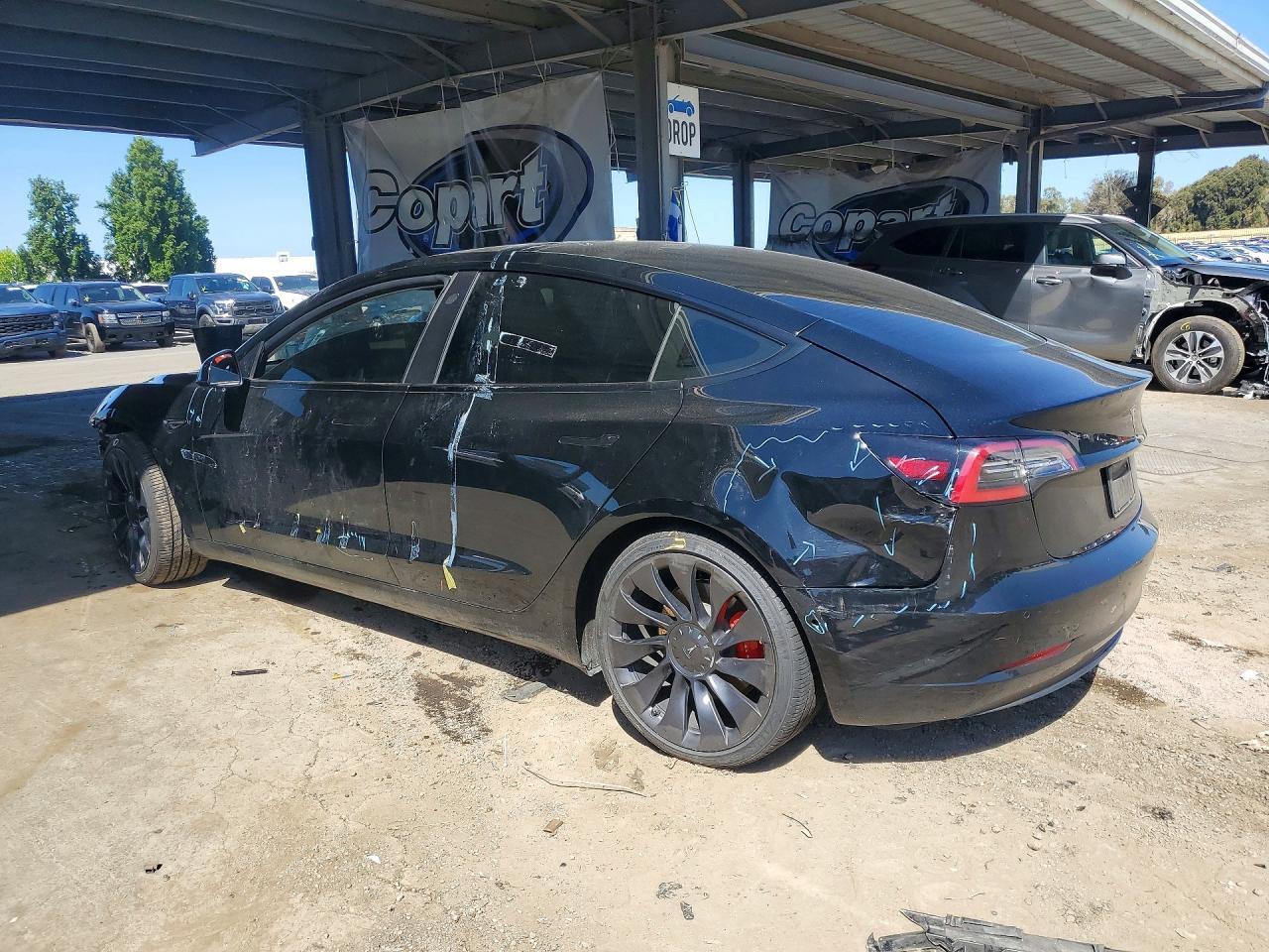 2022 Tesla Model 3 - Image 2