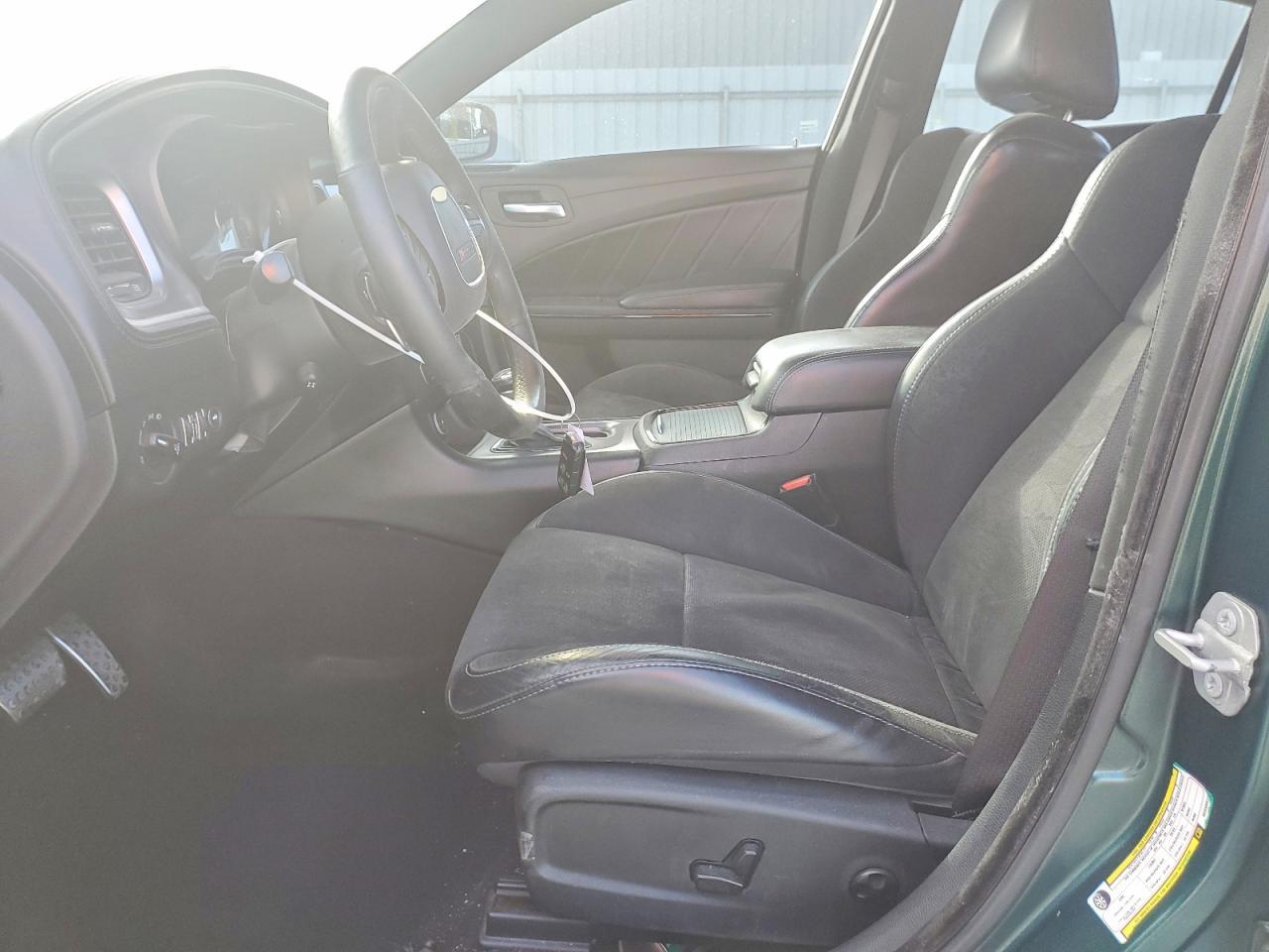 2019 Dodge Charger R - Image 7
