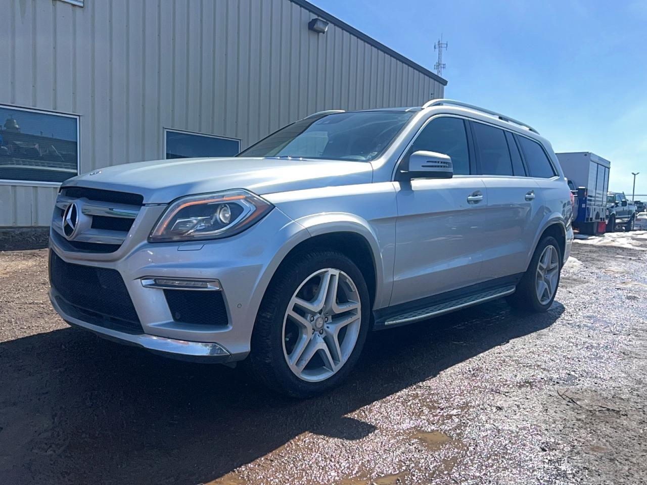 2013 Mercedes-Benz Gl 550 4Matic - Image 2