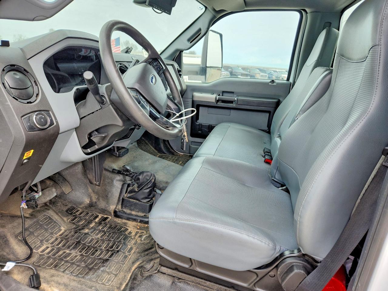 2023 Ford F650 Super Duty Box Truck - Фото 7