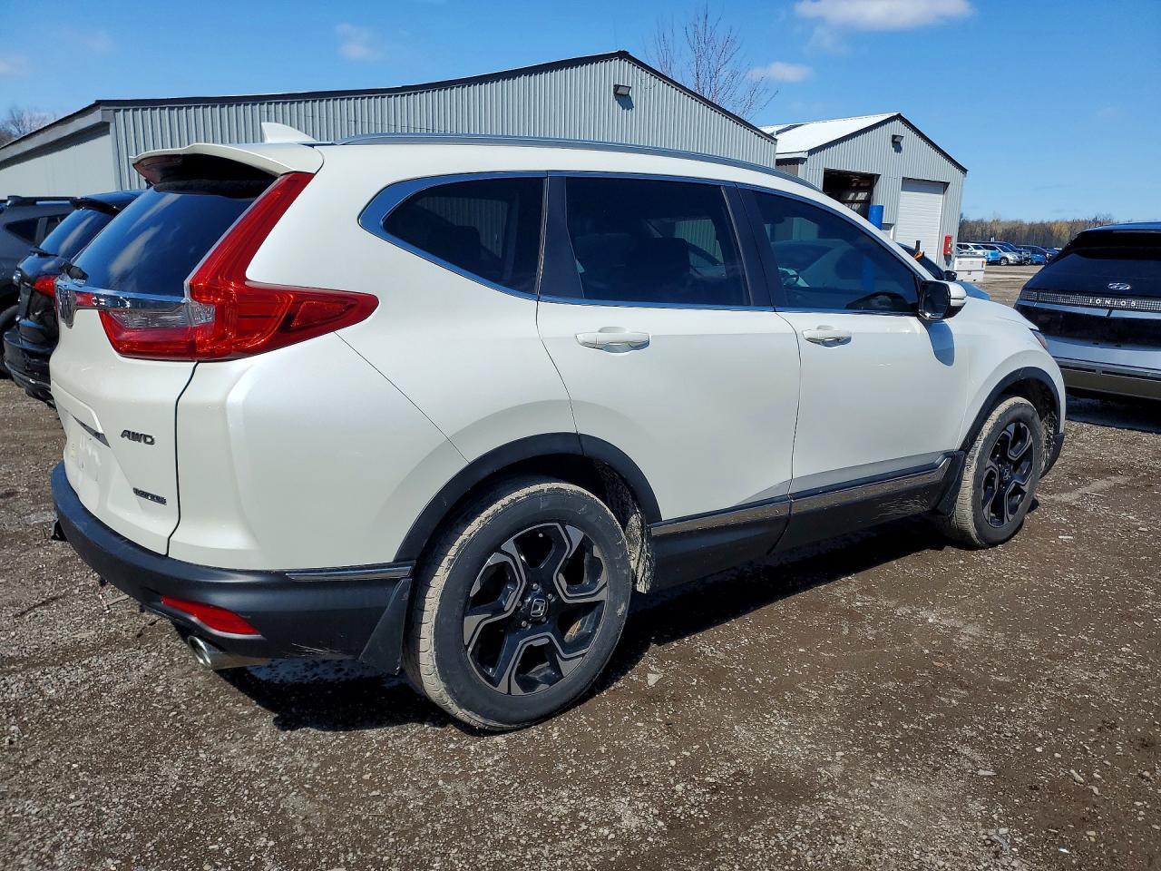 2017 Honda Cr-V Touring - Image 3