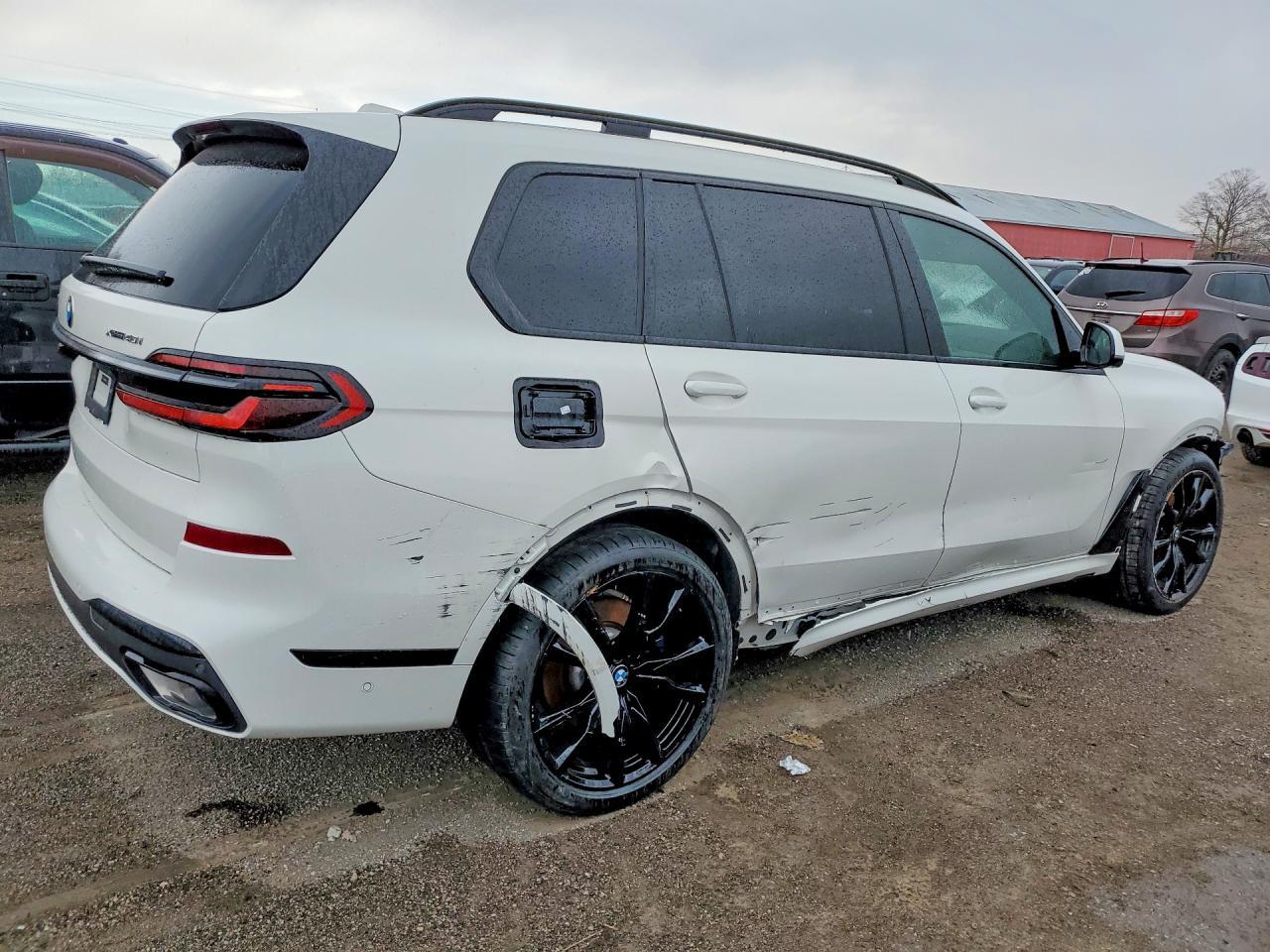 2025 BMW X7 xDrive40I - Фото 3