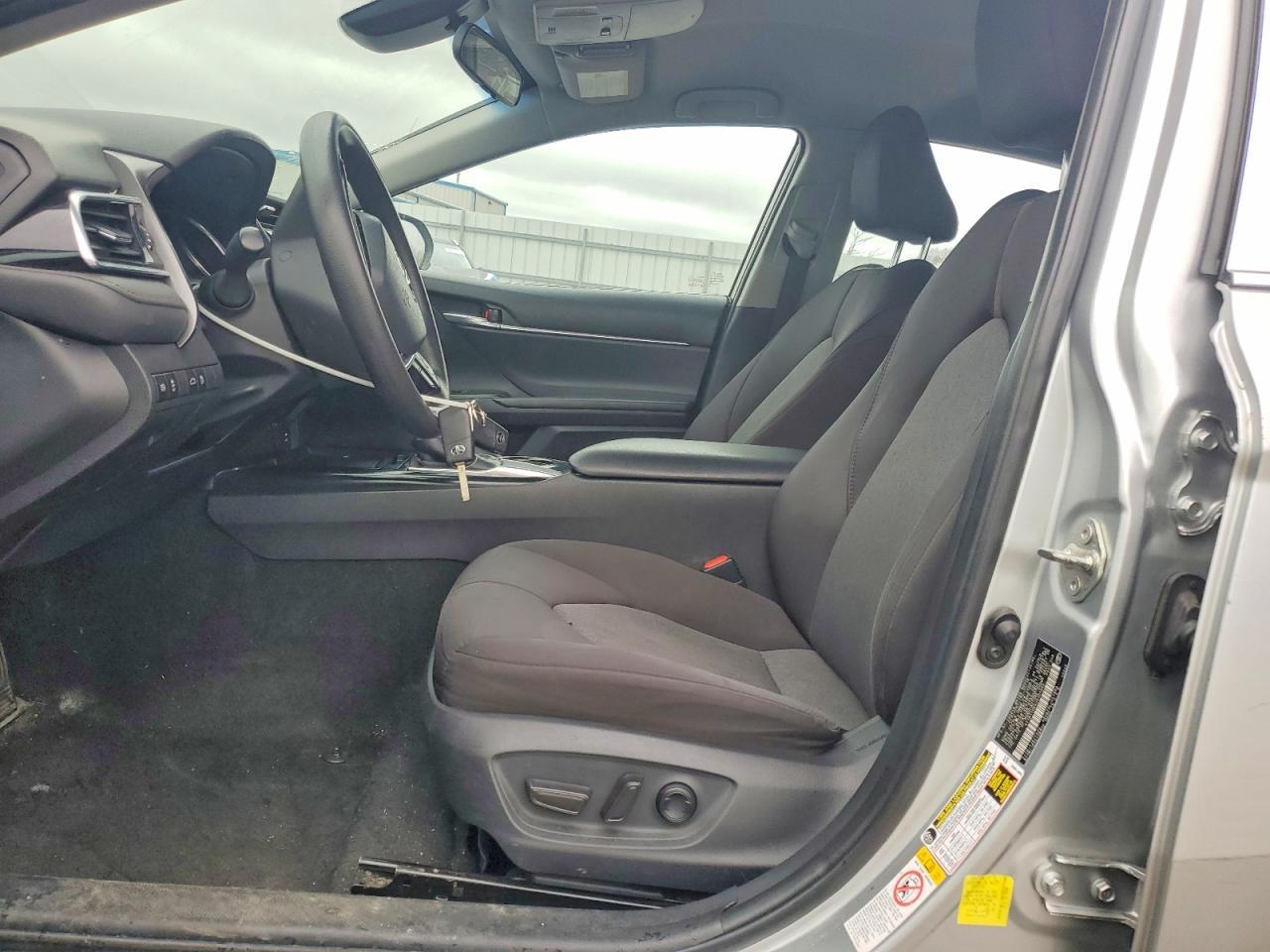 2018 Toyota Camry Le - Фото 7
