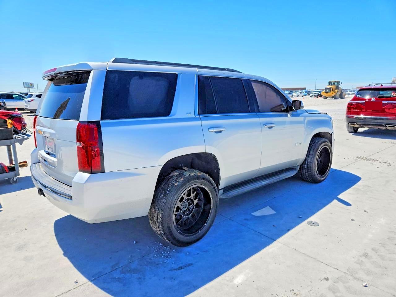 2016 Chevrolet Tahoe C1500 Ls - Фото 3