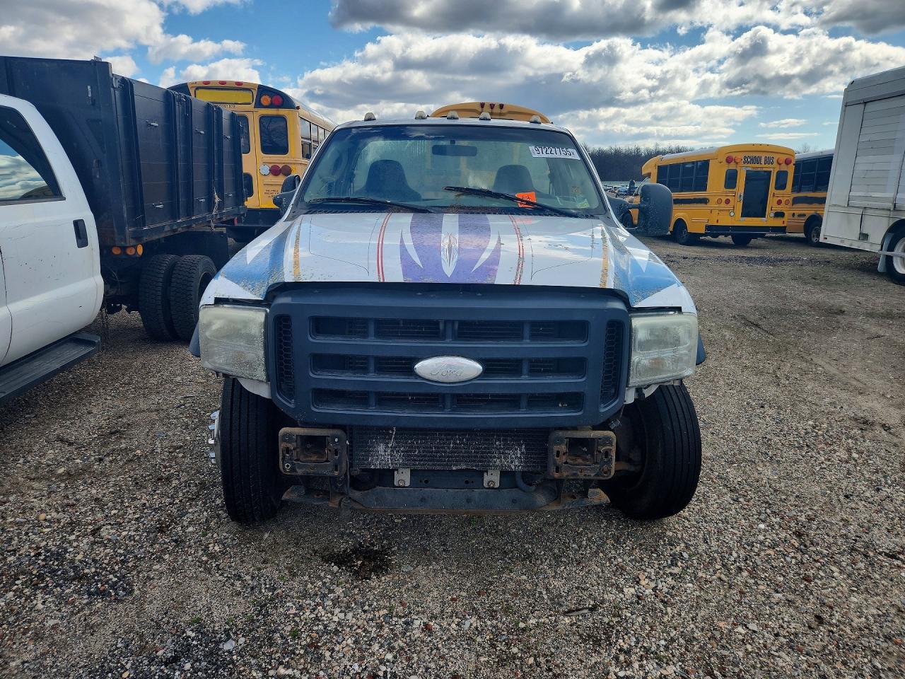 2007 Ford F550 Super Duty Truck Cab And Chassis - Image 5
