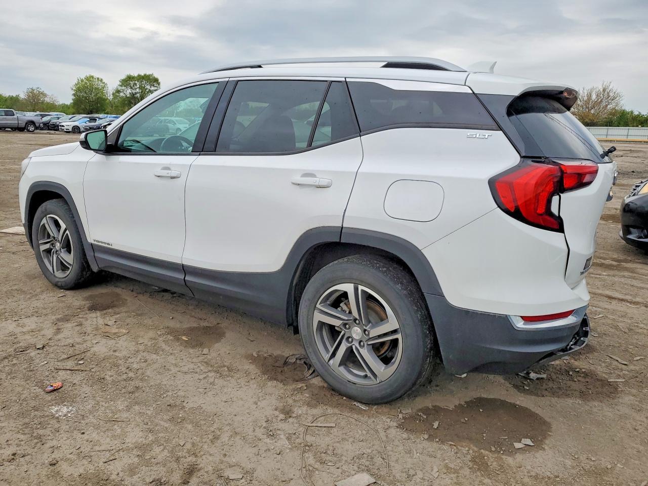 2021 GMC Terrain Slt - Фото 2