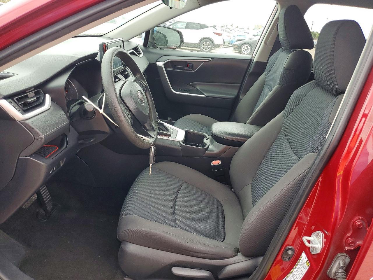 2022 Toyota Rav4 Le - Фото 7