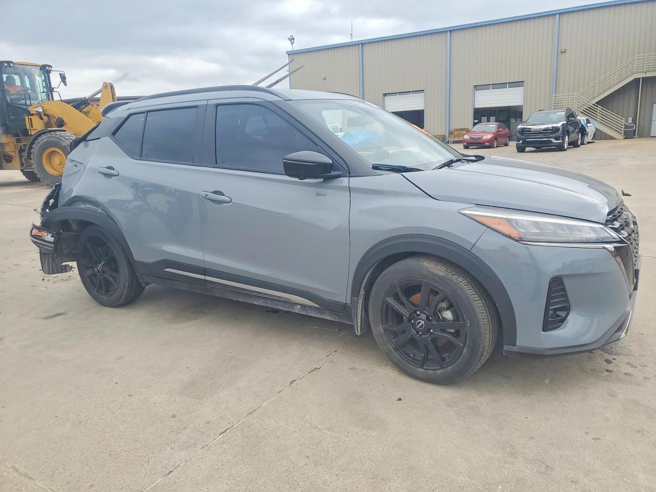 2024 Nissan Kicks Sr - Фото 4
