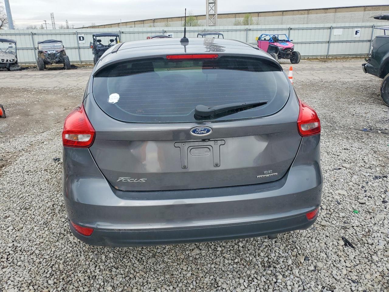 2015 Ford Focus Se - Image 6