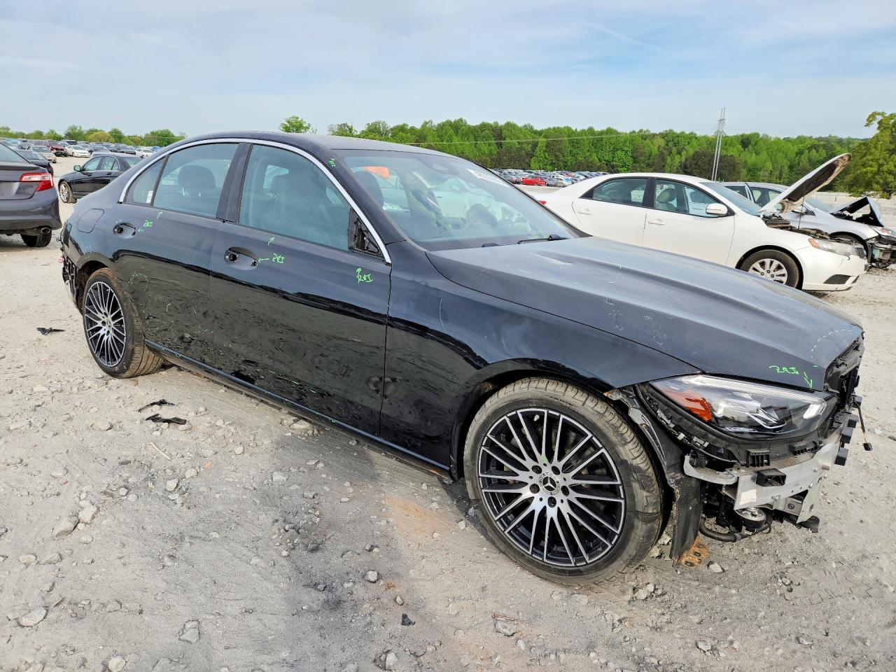 2025 Mercedes-Benz C 300 - Фото 4