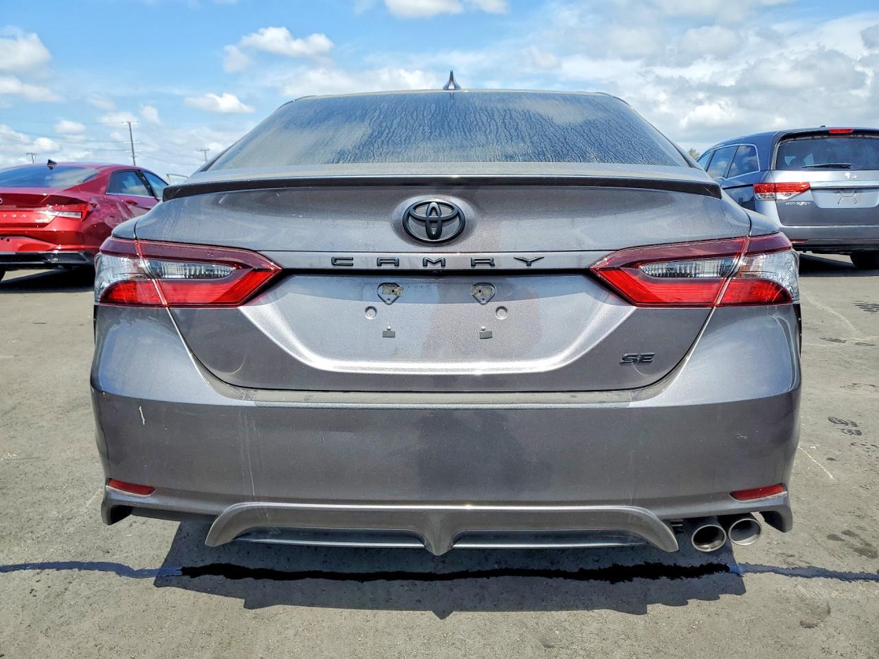 2023 Toyota Camry Se - Image 6