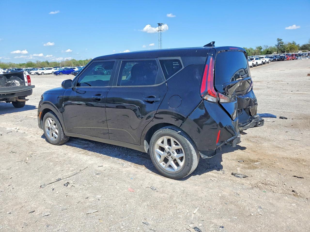 2023 Kia Soul Lx - Фото 2