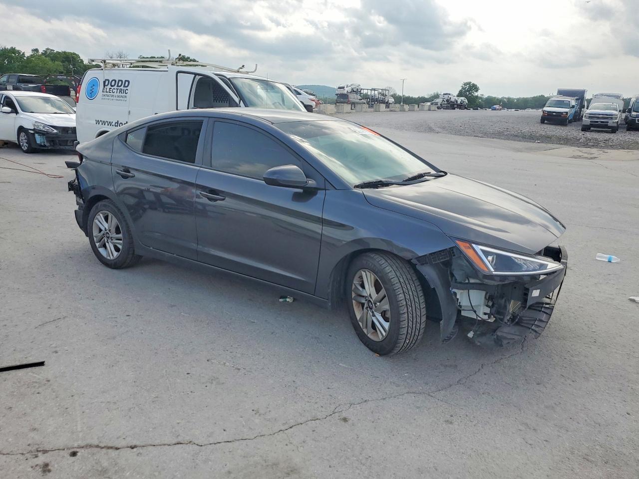 2020 Hyundai Elantra Sel - Фото 4