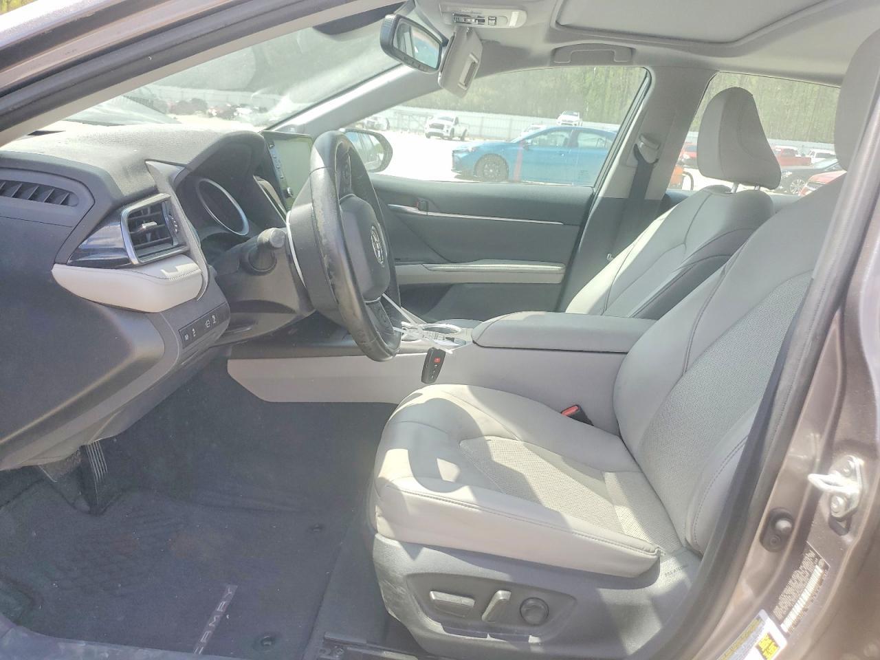 2022 Toyota Camry Hybrid Xle - Фото 7