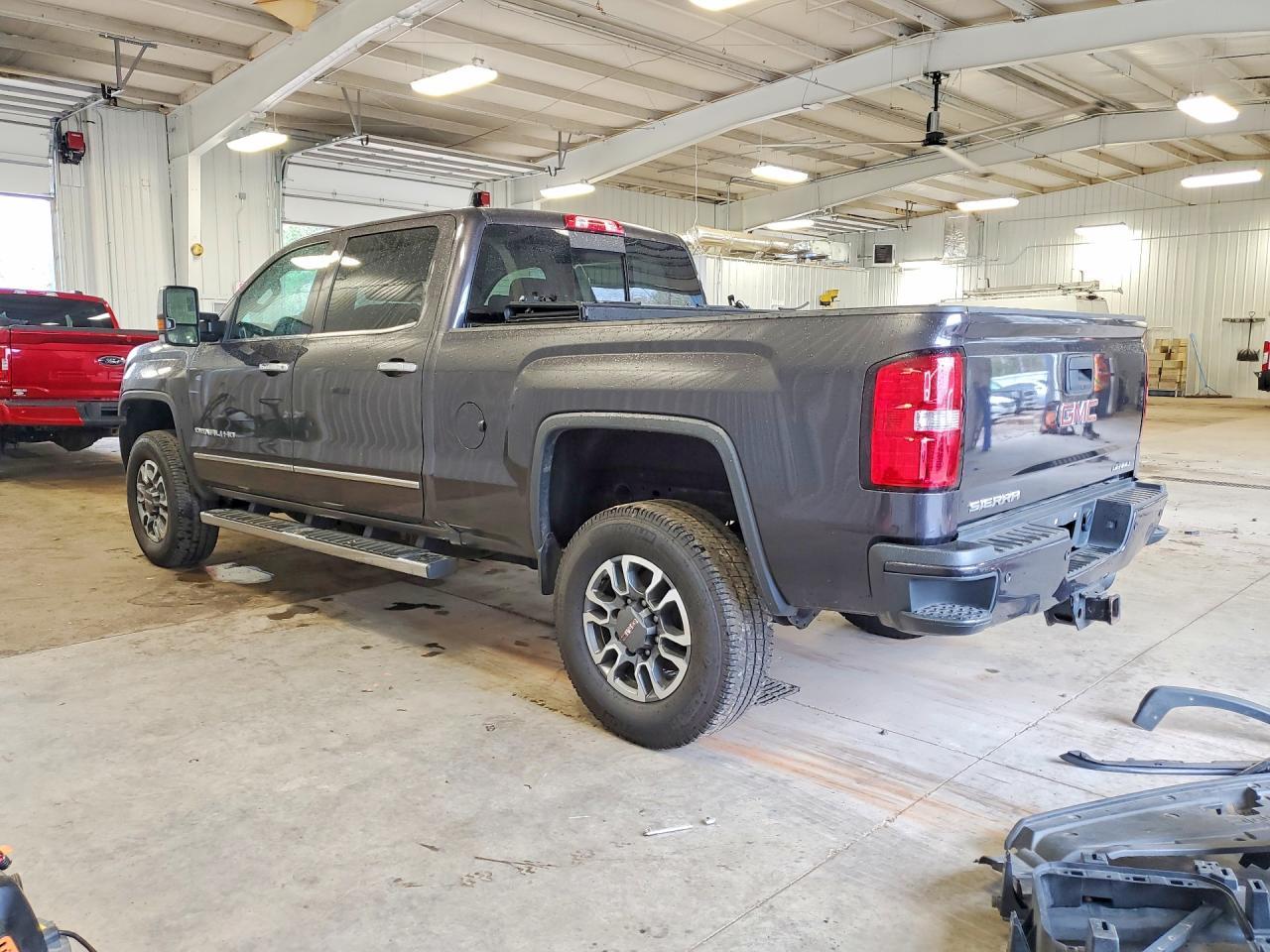 2016 GMC Sierra K2500 Denali - Фото 2