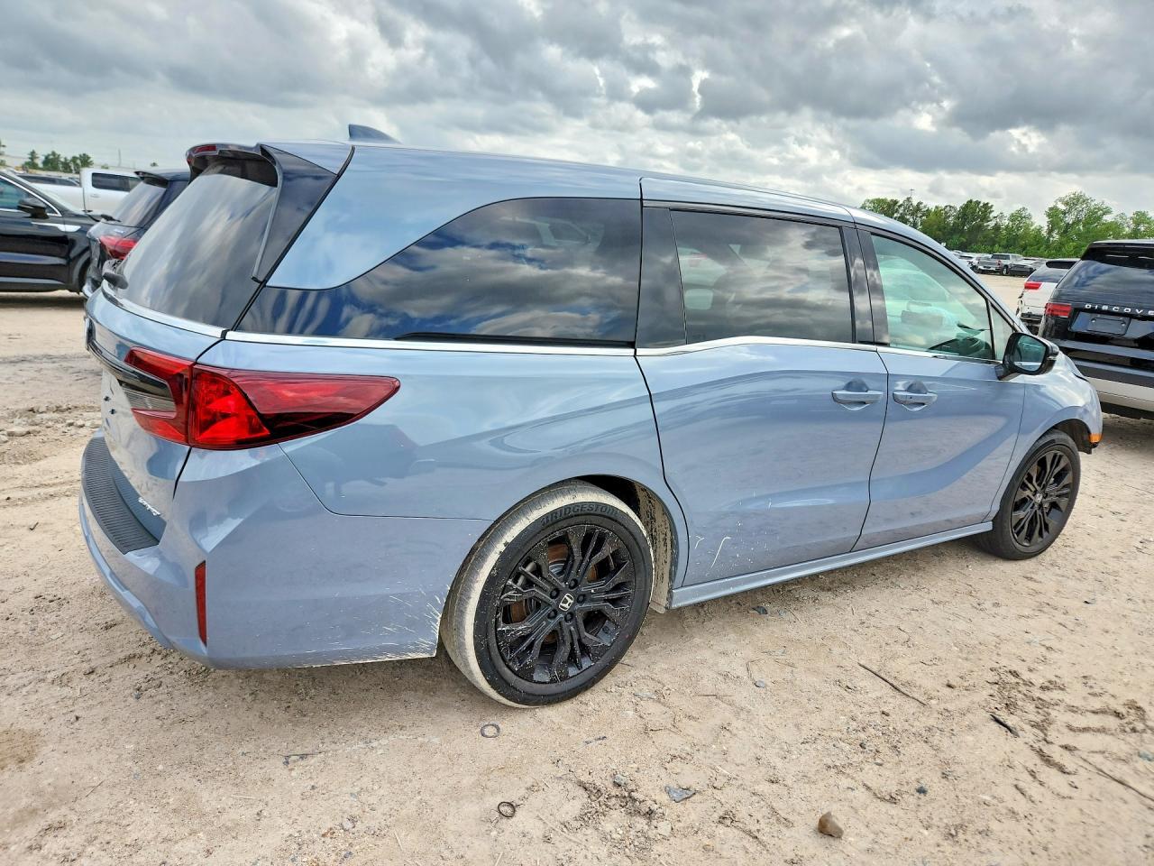 2025 Honda Odyssey Sport-L - Image 3