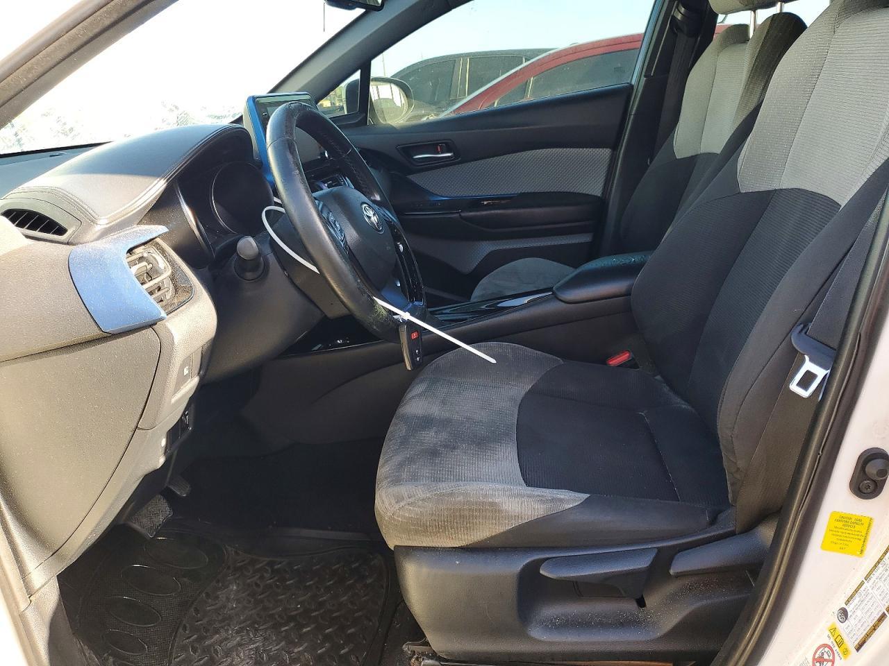 2019 Toyota C-Hr Xle - Image 7
