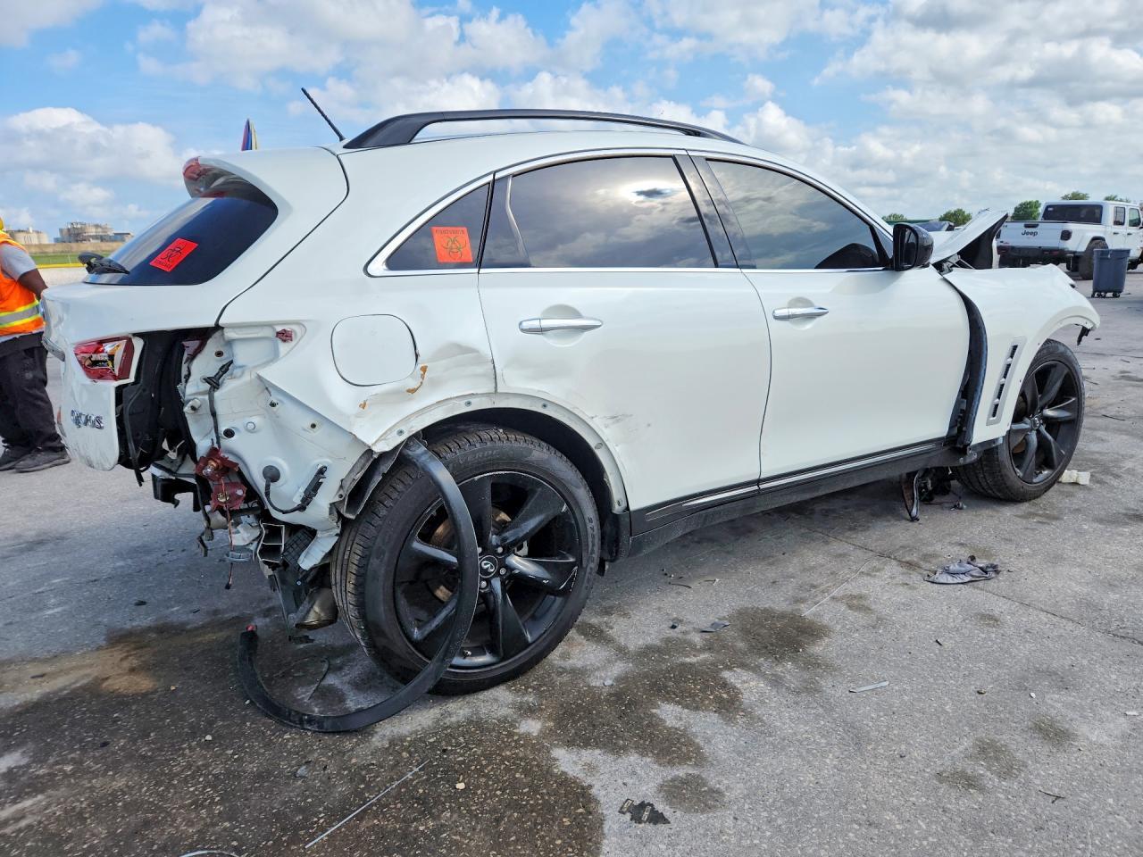2017 Infiniti Qx70 Base - Фото 3
