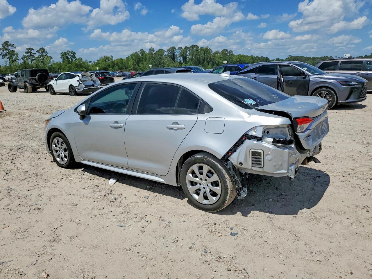 2020 Toyota Corolla Le - Image 2