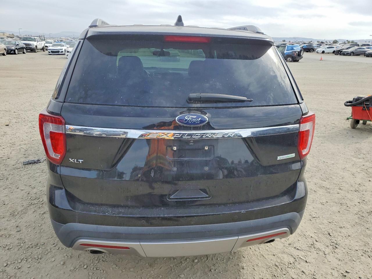 2017 Ford Explorer Xlt - Фото 6