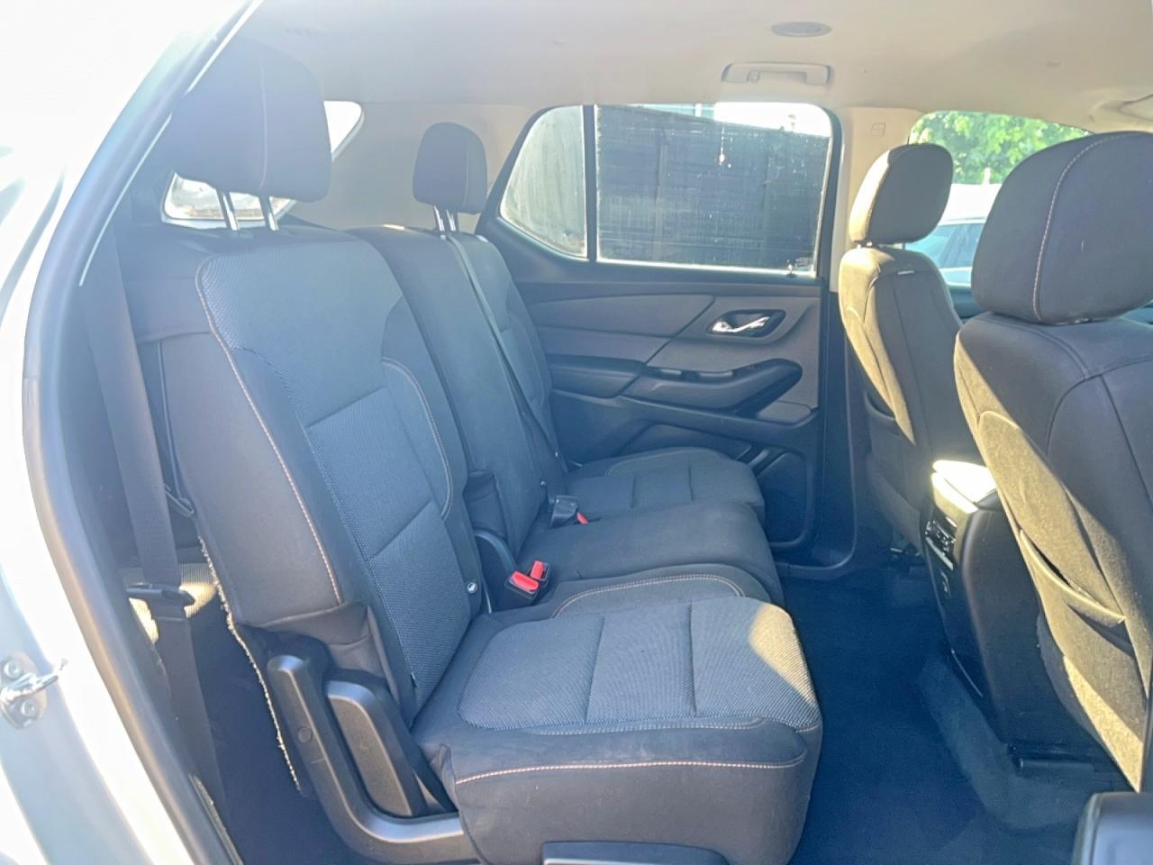 2020 Chevrolet Traverse Ls - Фото 6