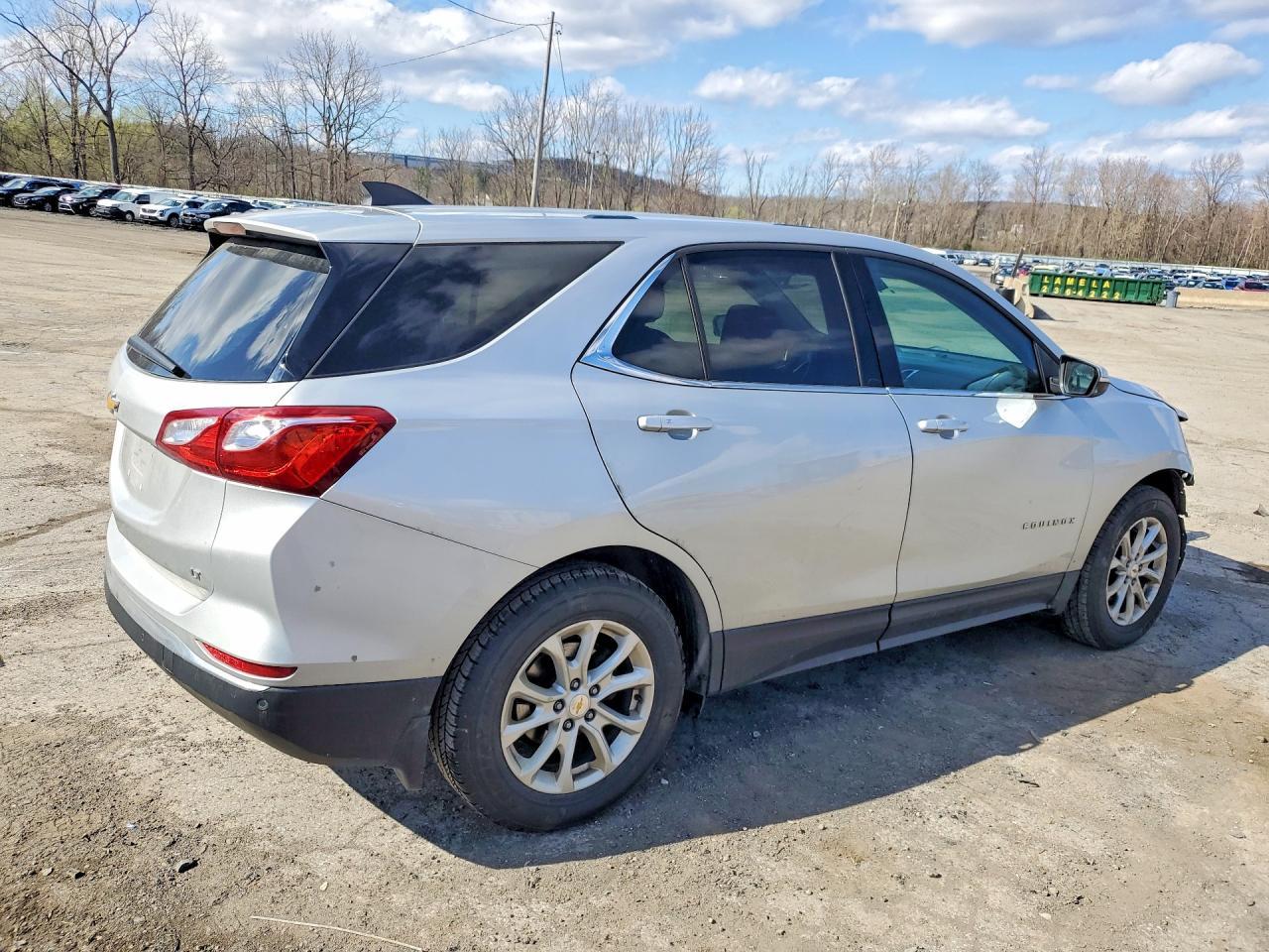 2018 Chevrolet Equinox Lt - Image 3