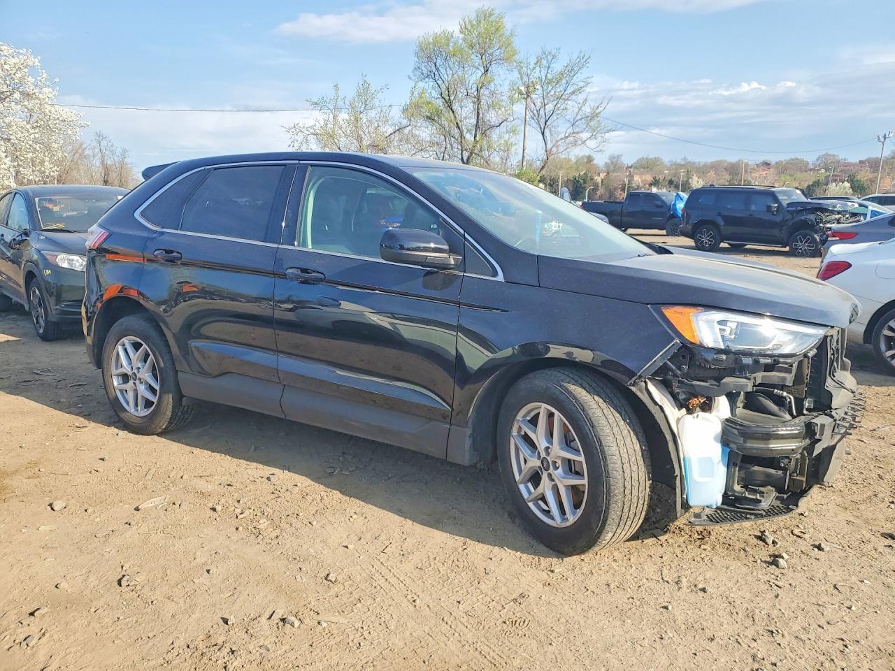 2022 Ford Edge Sel - Image 4
