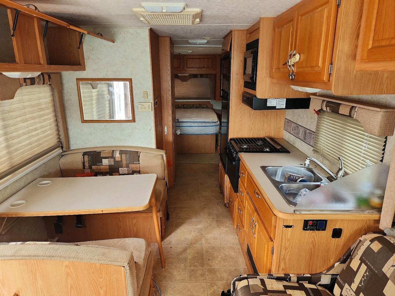 2004 Ford Hurricane Rv - Image 6