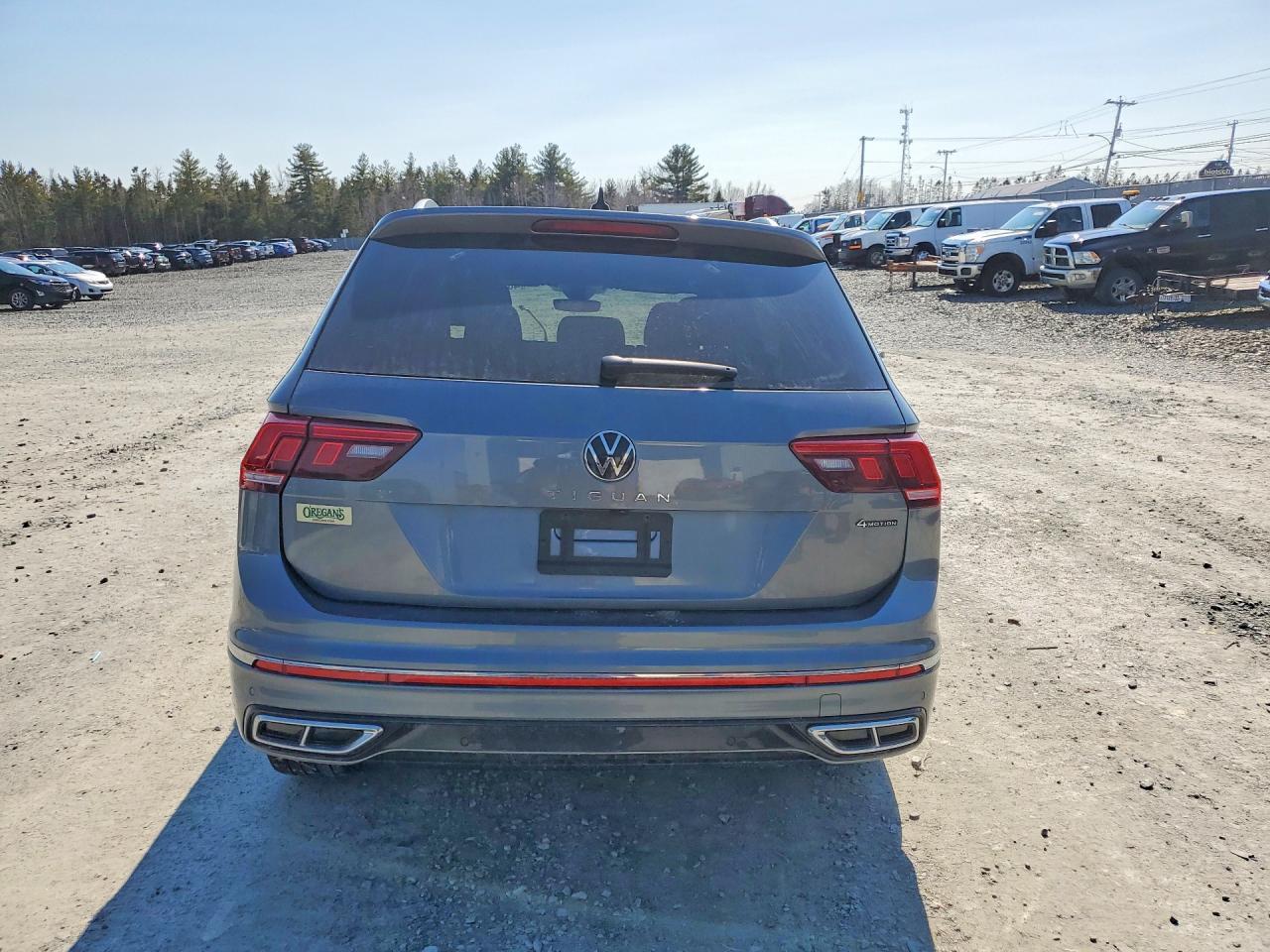 2024 Volkswagen Tiguan Sel R-Line Black - Image 6