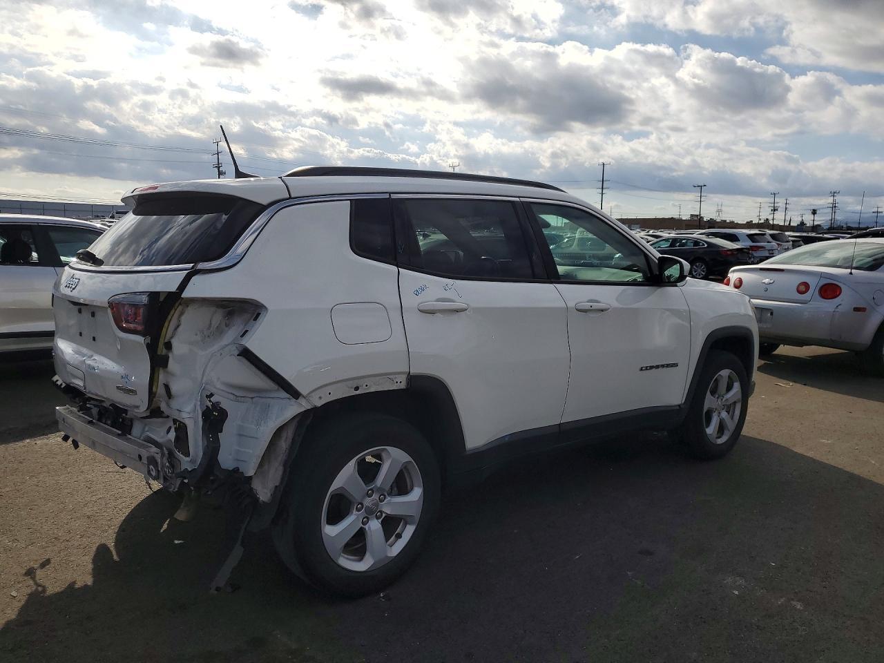 2020 Jeep Compass Latitude - Фото 3