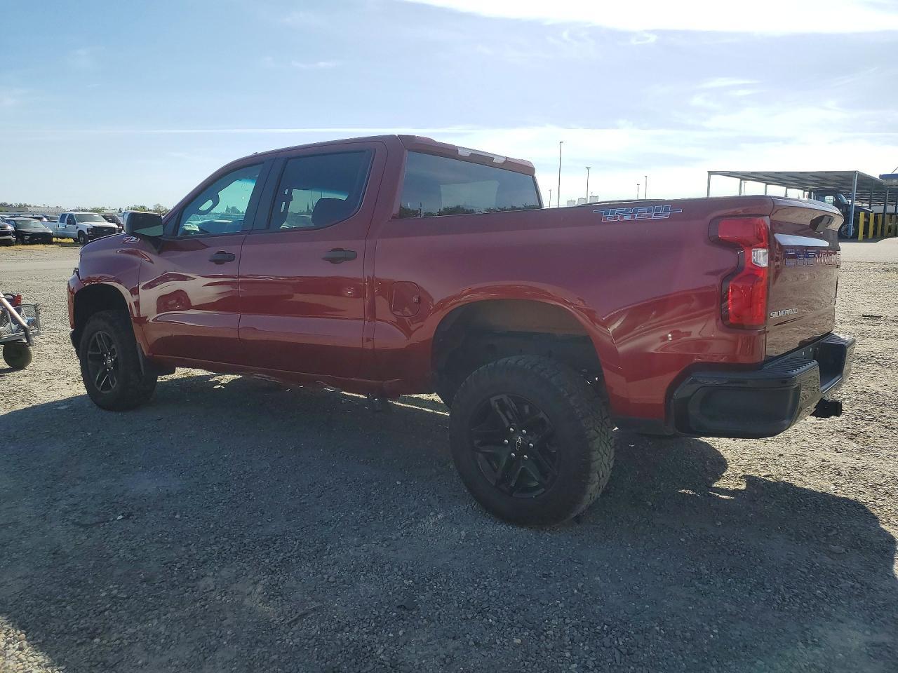 2020 Chevrolet Silverado K1500 Trail Boss Custom - Фото 2
