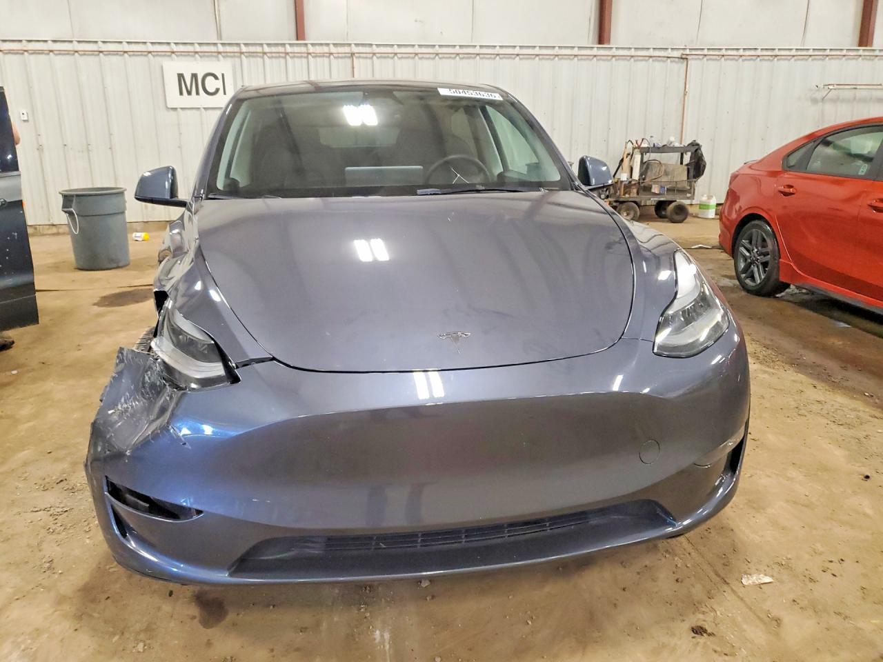 2023 Tesla Model Y - Фото 5