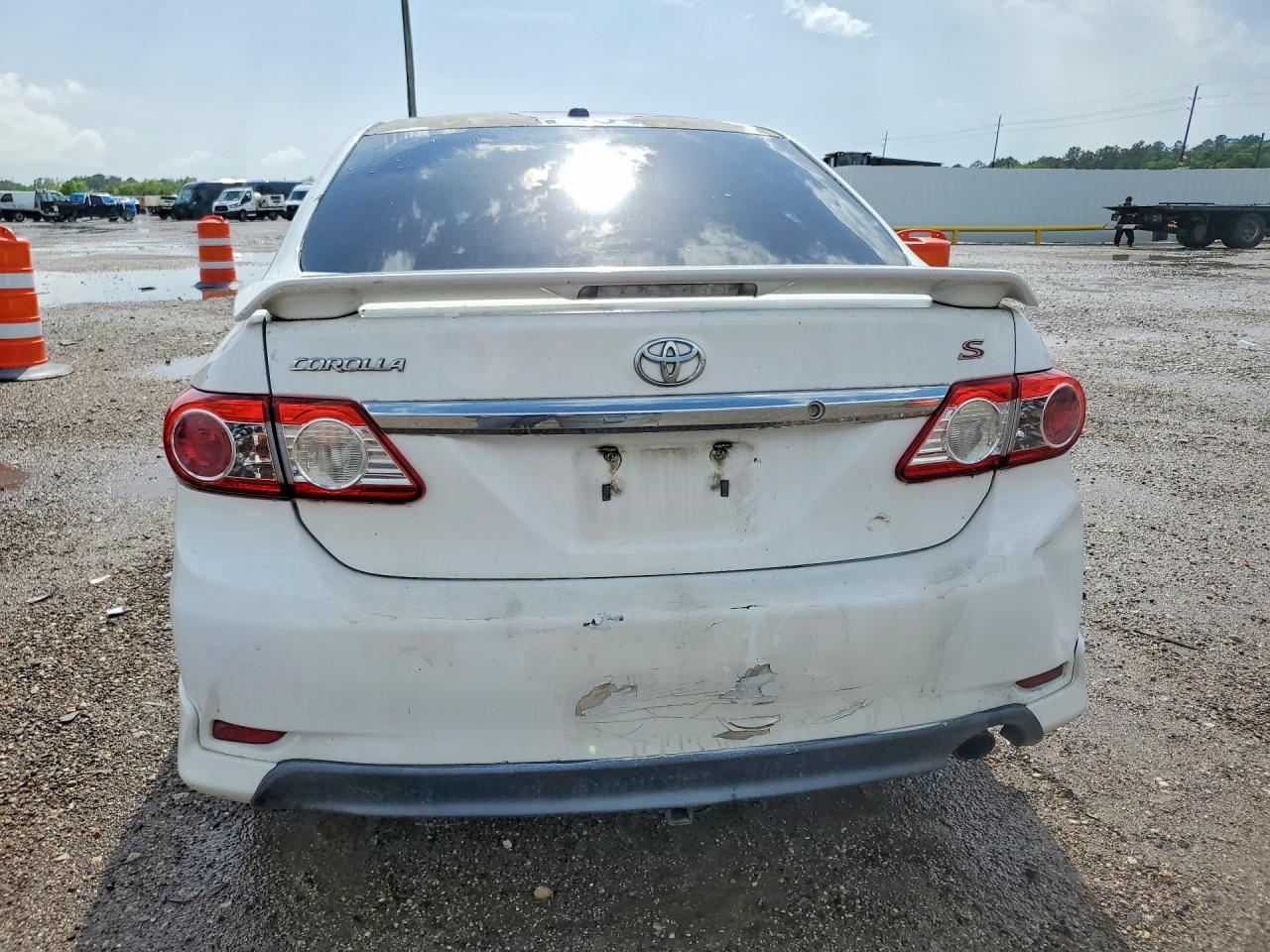 2012 Toyota Corolla S - Image 6