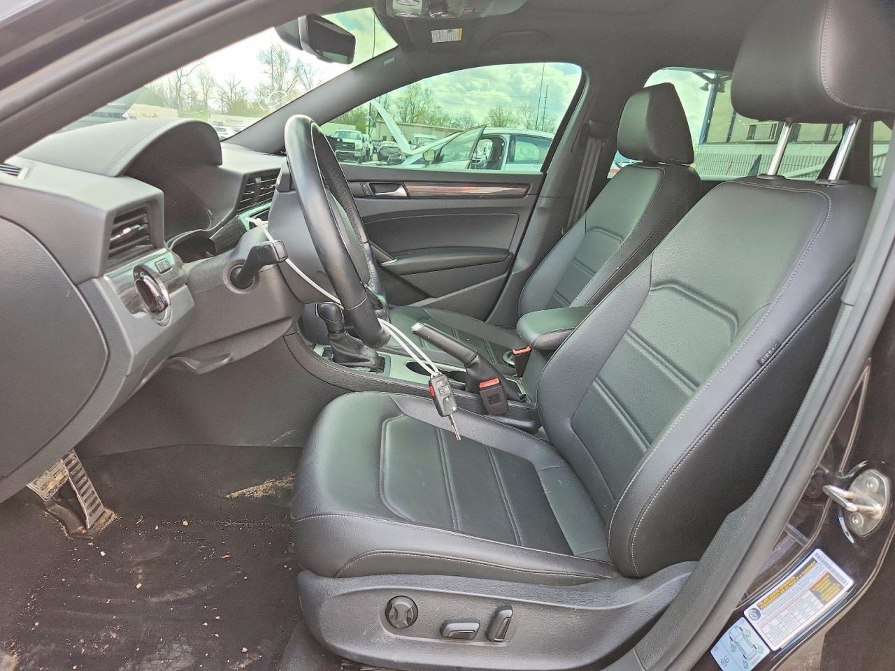 2021 Volkswagen Passat R-Line - Фото 7