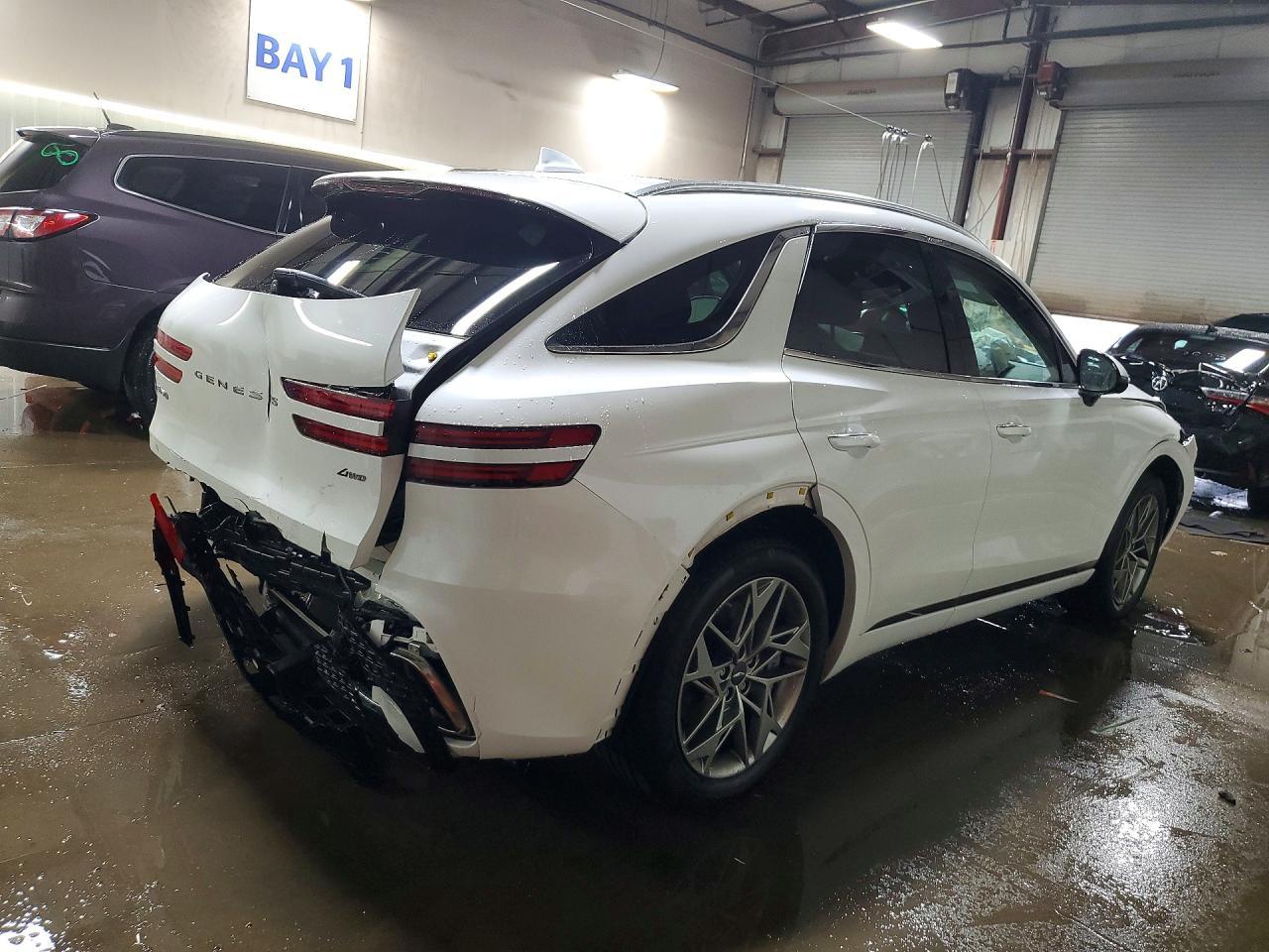 2025 Genesis Gv70 2.5T Standard - Image 3