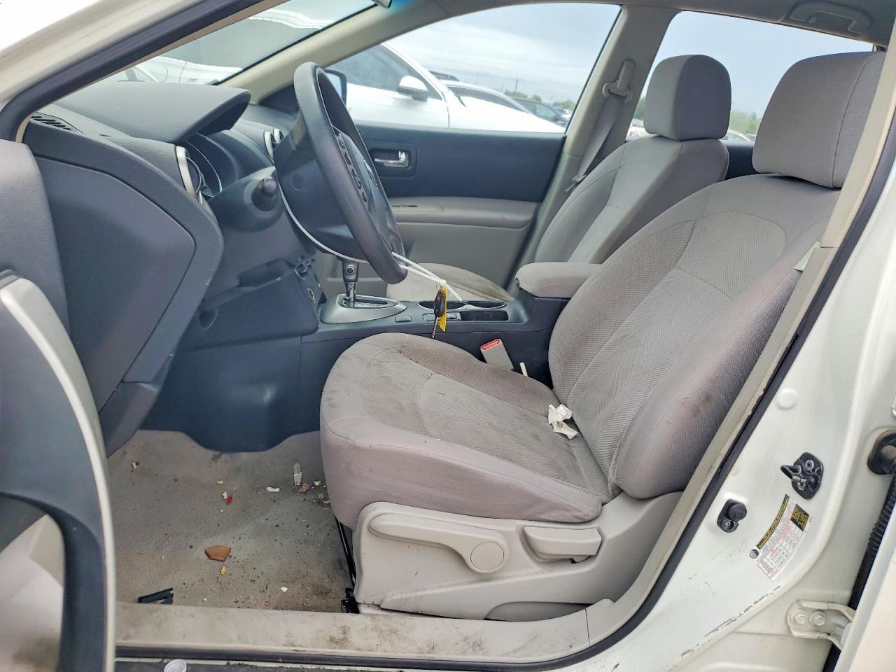 2014 Nissan Rogue Select S - Image 7