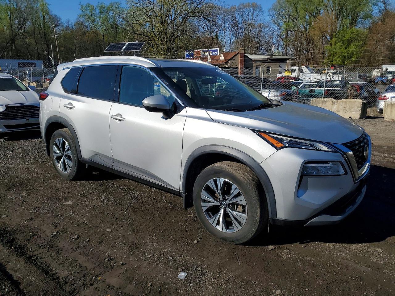 2021 Nissan Rogue Sv - Image 4