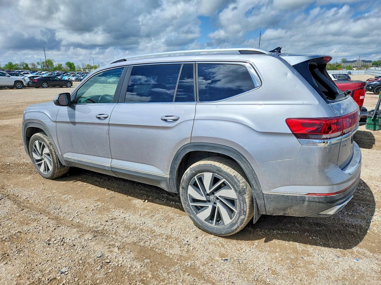 2024 Volkswagen Atlas Sel - Фото 2