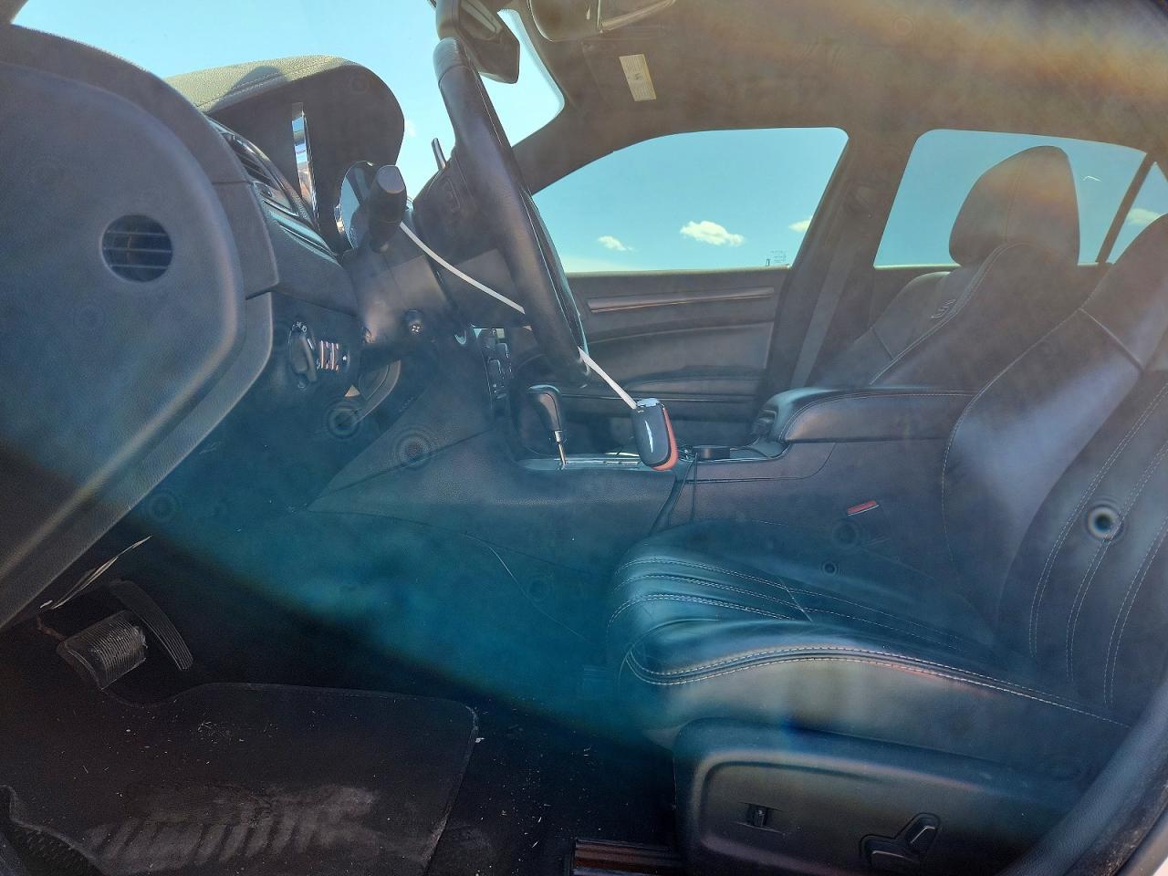 2014 Chrysler 300 S - Image 7