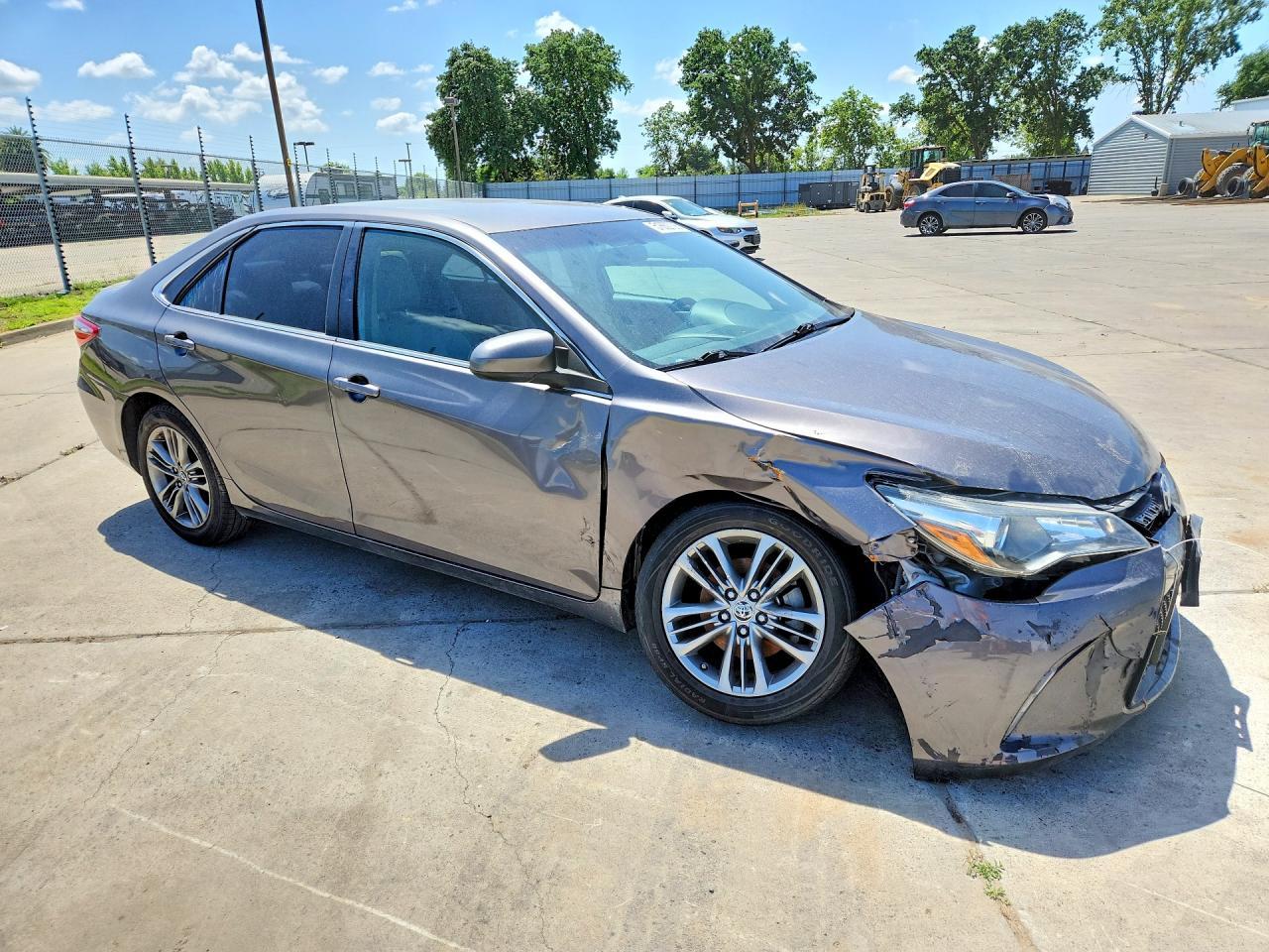2016 Toyota Camry Se - Image 4