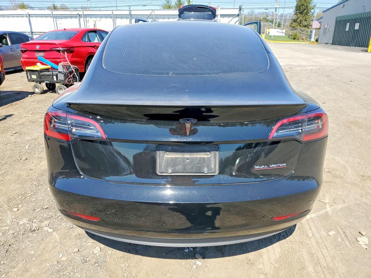2023 Tesla Model 3 - Фото 6