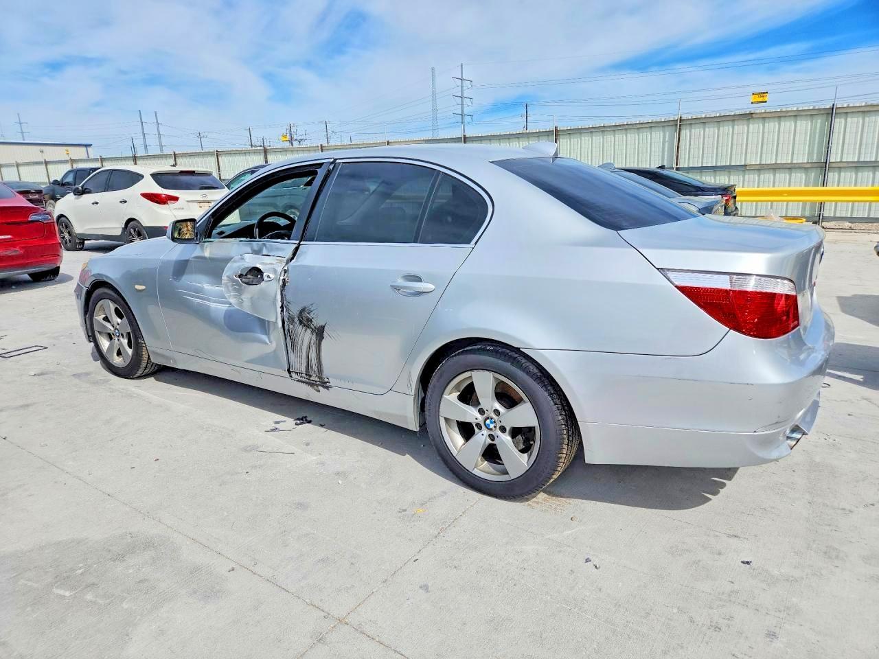 2007 BMW 530 Xi - Фото 2