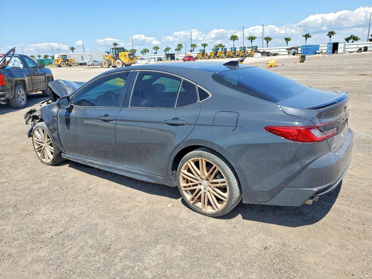 2025 Toyota Camry Xse - Image 2
