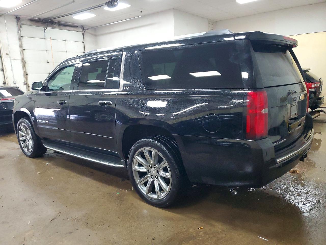 2015 Chevrolet Suburban K1500 Ltz - Image 2