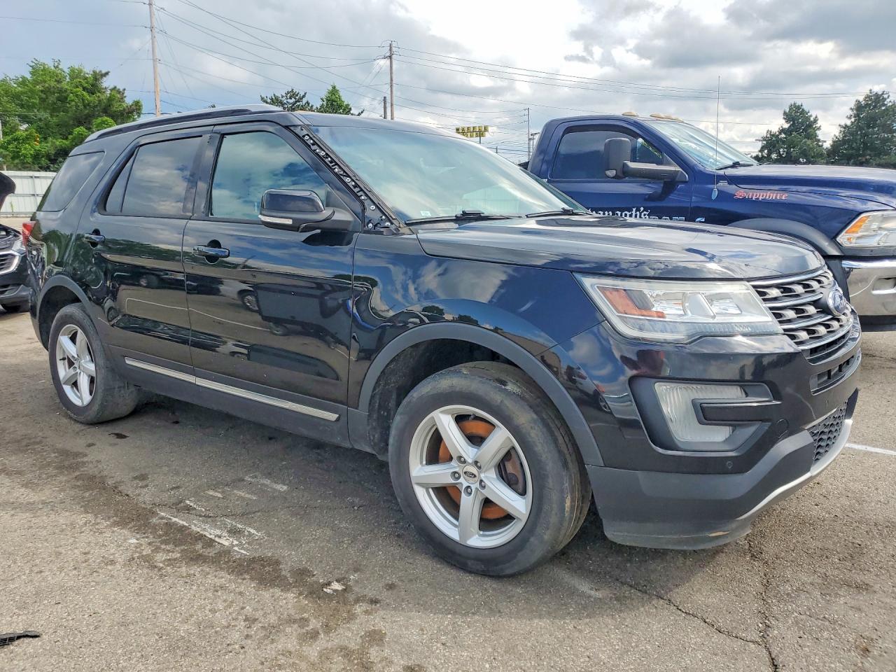 2016 Ford Explorer Xlt - Фото 4