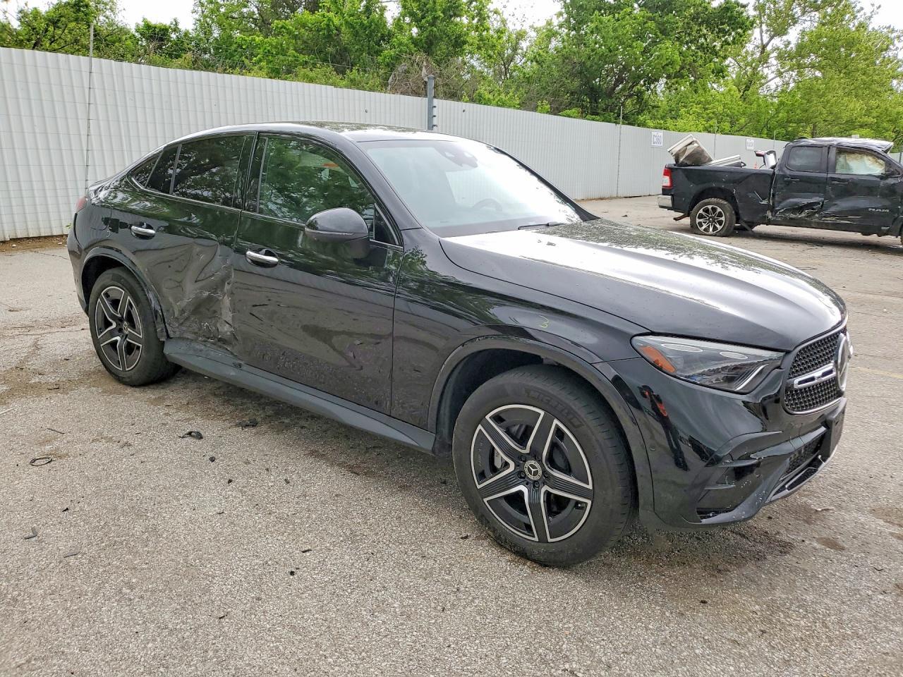 2024 Mercedes-Benz Glc Coupe 300 4Matic - Image 4